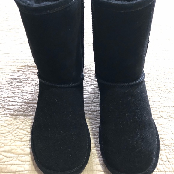 Bearpaw Emma short women’s boots EUC - Picture 2 of 4